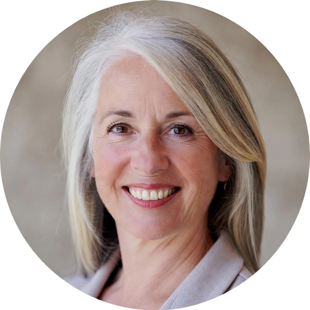 Jennifer L. - Operations Director